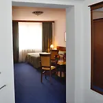 Diana Hotel