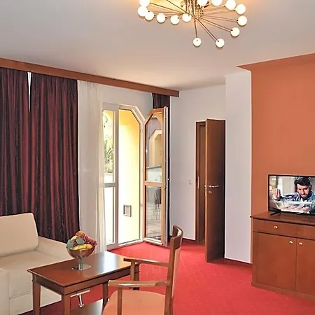 Hotel Diana 3*
