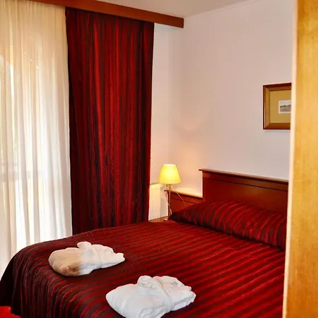 Diana Hotel 3*