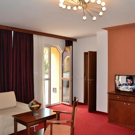 Hotel Diana