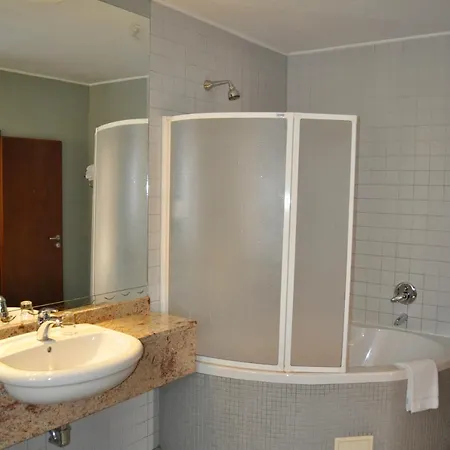 Diana Hotel Piest'any