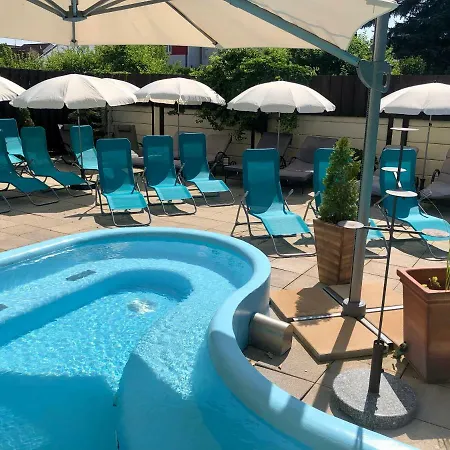 Hotel Diana Piest'any